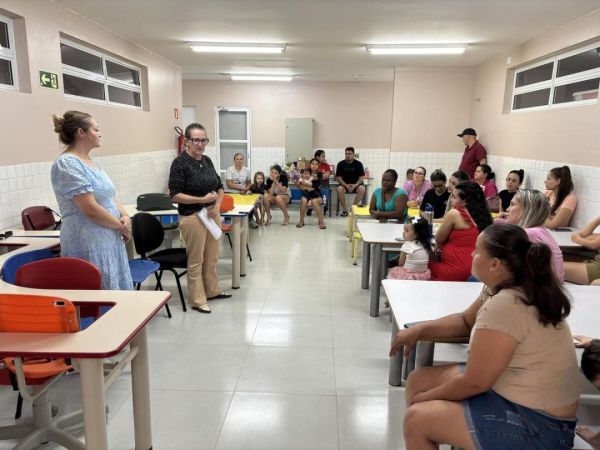 Reinauguração do Cmei Vó Tharcila