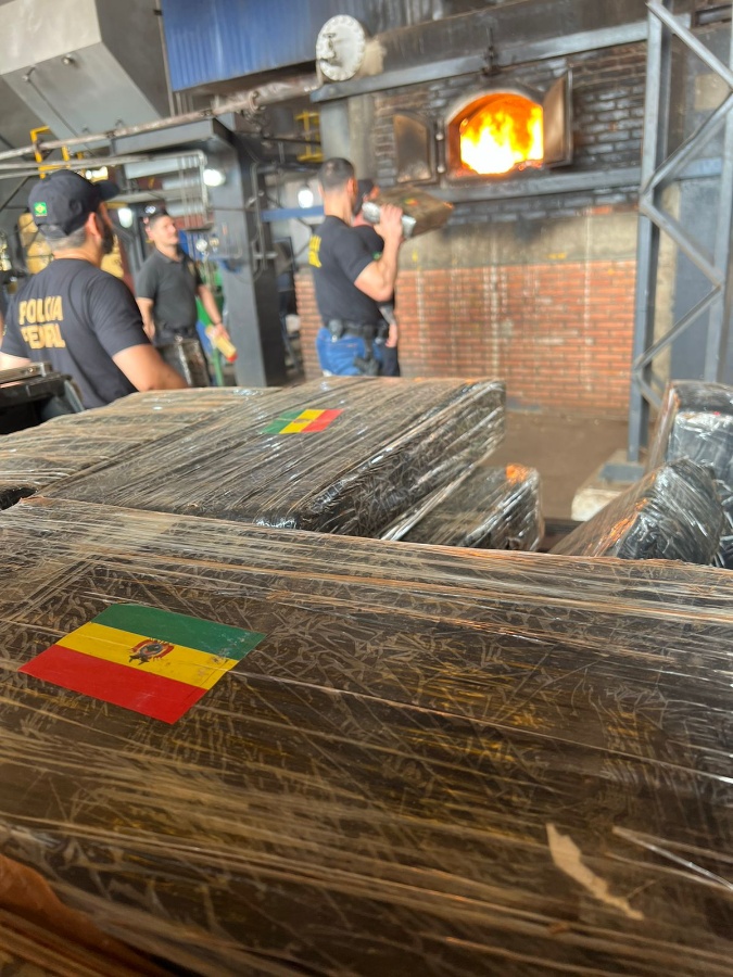 PF de Cascavel incinera cerca de 1,3 toneladas de drogas