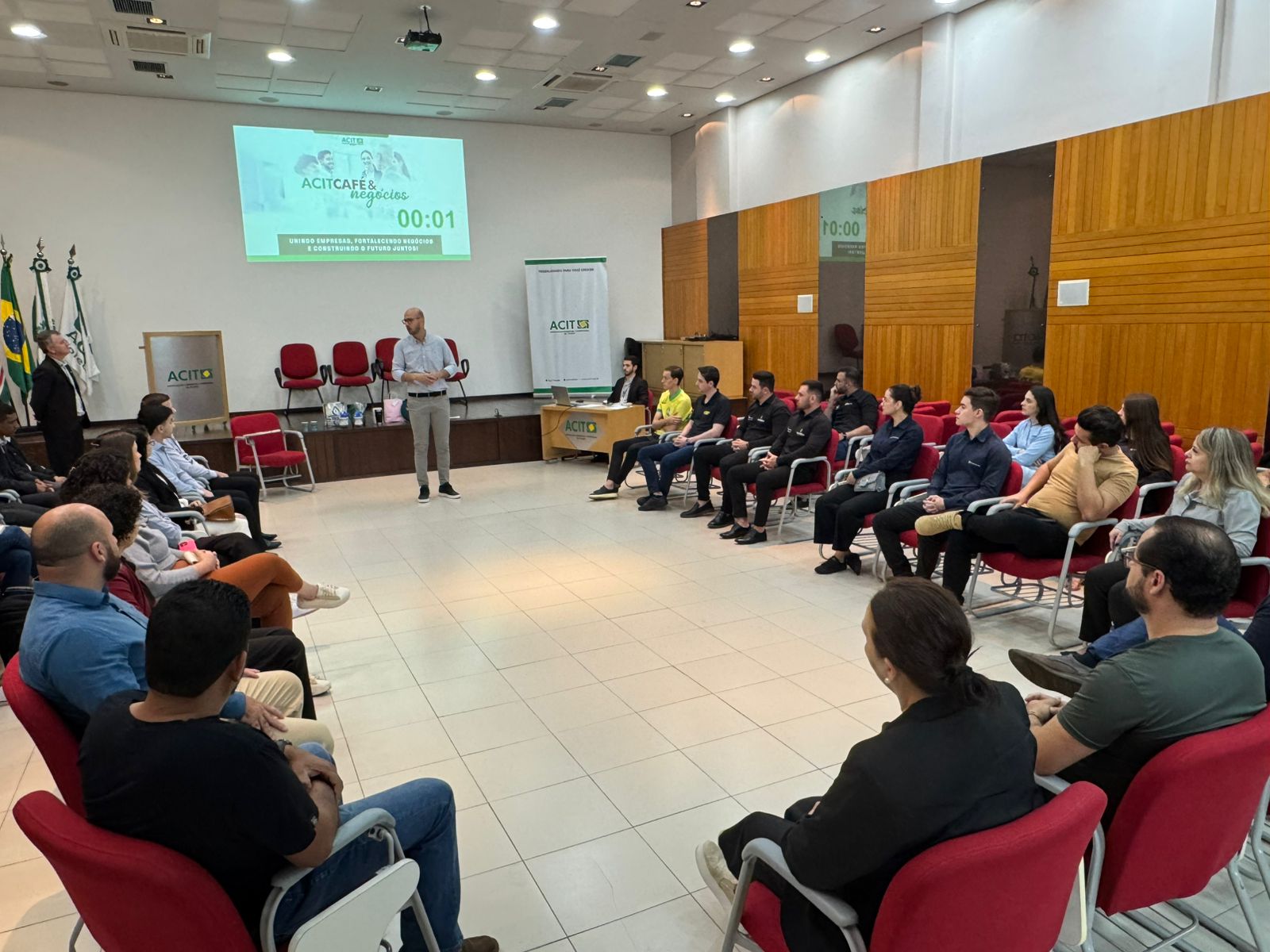 ACIT Café & Negócios apresenta produtos e serviços dos empresários