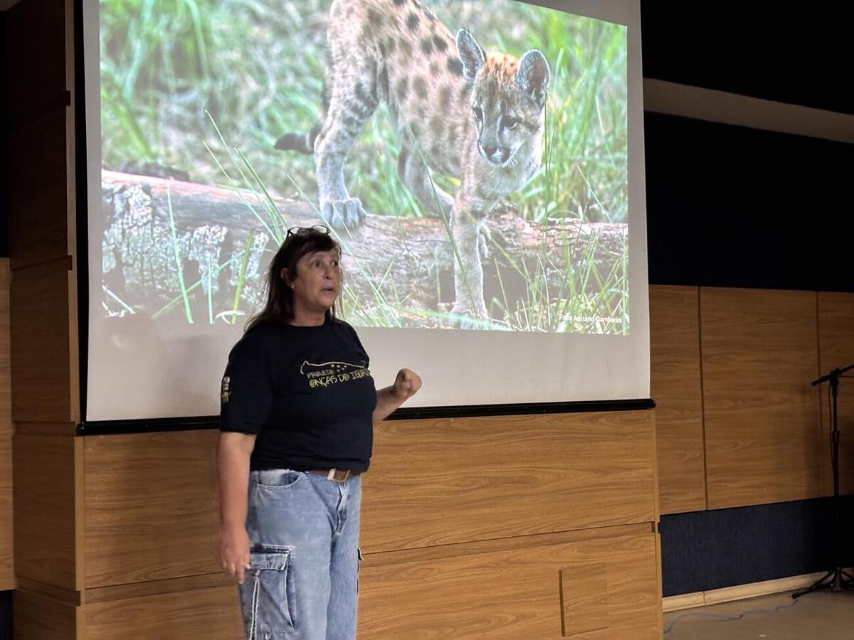 Toledo sedia curso de manejo de grandes felinos com especialistas do projeto Onças do Iguaçu