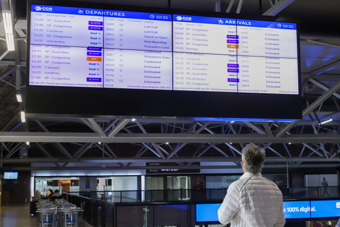 Aeroportos internacionais do Paraná receberam mais de 735 mil passageiros em agosto