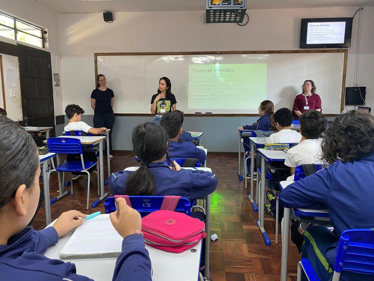 Creas II alerta sobre medidas socioeducativas a alunos do Colégio Novo Horizonte