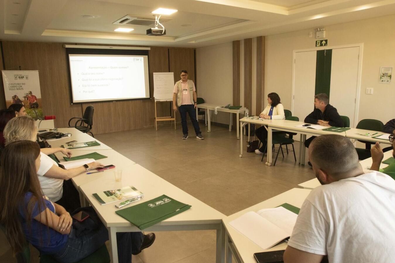 Sindicato Rural recebe curso sobre técnicas de negociação no agronegócio