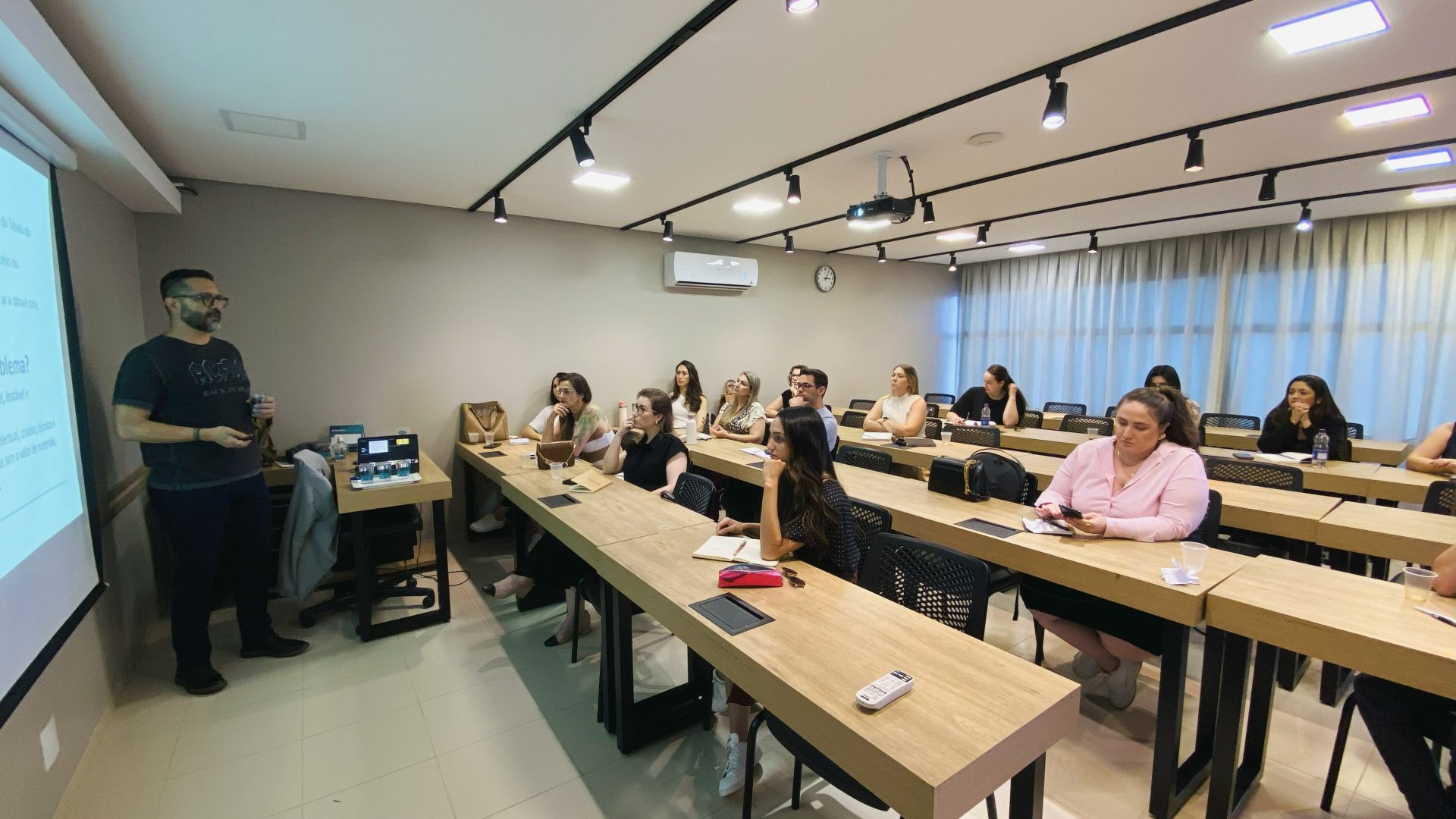 Núcleo de Arquitetura da ACIT participa de treinamento sobre ???Gestão de Escritório de Arquitetura???