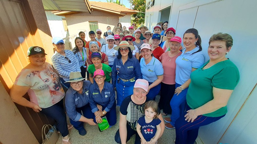 Comissão de Mulheres do Sindicato Rural de Toledo fortalece rede com visitas técnicas a propriedades