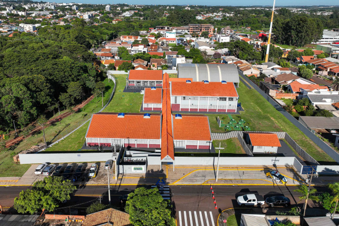 Credenciamento para empresas de engenharia e arquitetura vai facilitar obras em escolas do Paraná
