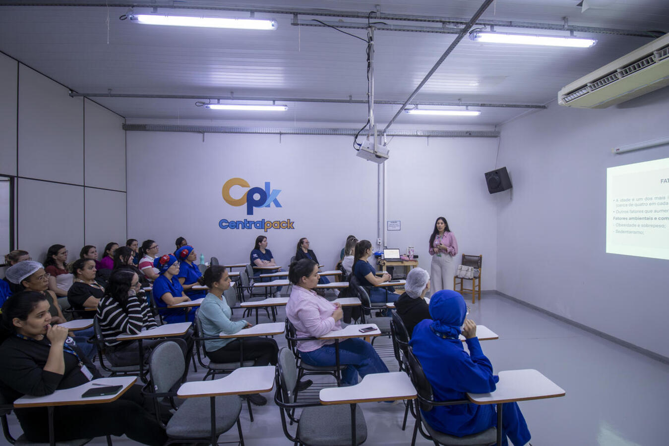 Saúde preventiva é tema de palestra com funcionárias da CentralPack Embalagens