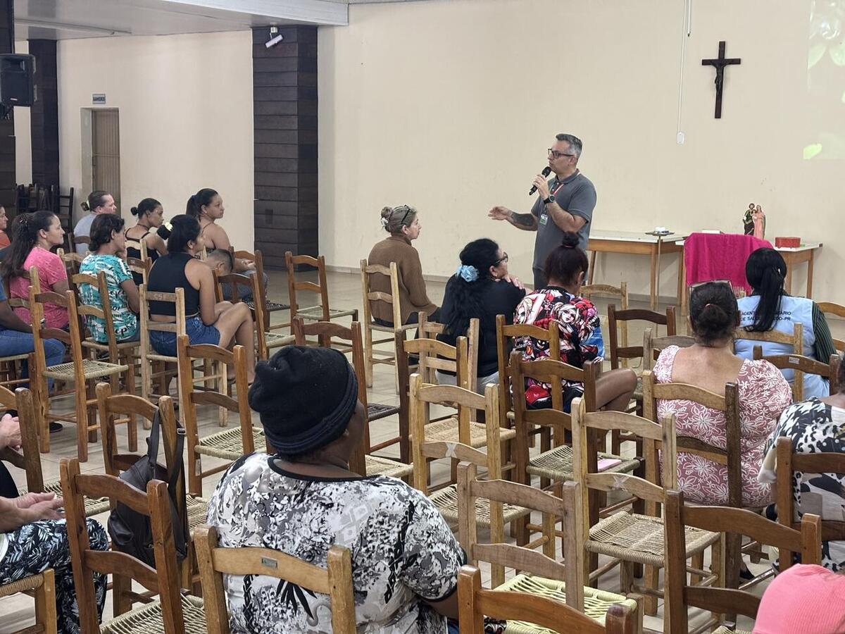 ESF Panorama e Paróquia Sagrada Família promovem ação do Outubro Rosa