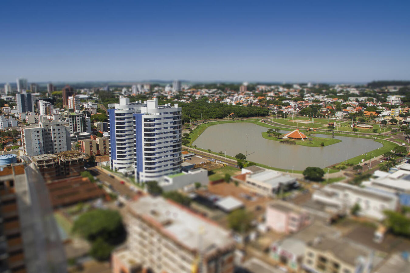 Toledo realiza série de ações do Outubro Rosa e atividades especiais para crianças durante o mês de outubro