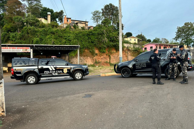 Polícia Civil e Militar deflagram operação contra grupo criminoso com 115 mandados no Paraná