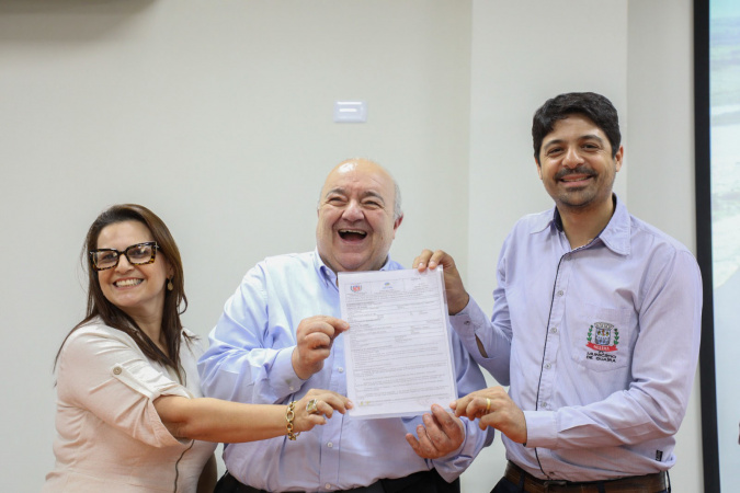 Estado entrega licença ambiental do Parque Temático Sete Quedas, em Guaíra