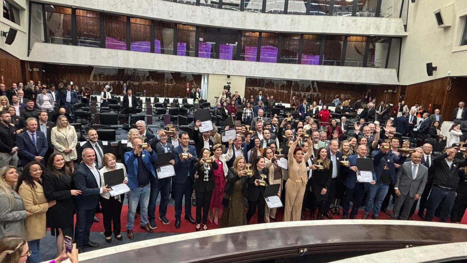 Toledo é reconhecida na entrega do 13º Prêmio Gestor Público Paraná