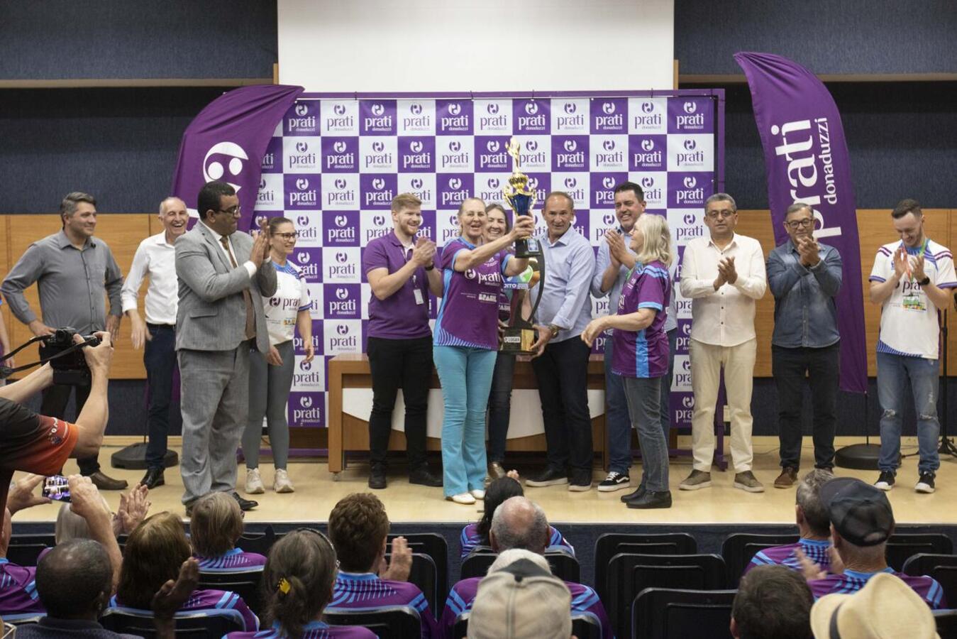 Melhores equipes dos 11º Jogos dos Idosos de Toledo recebem premiação
