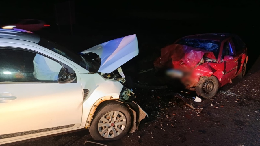 Colisão frontal na BR-163 entre Toledo e Cascavel deixa duas pessoas feridas