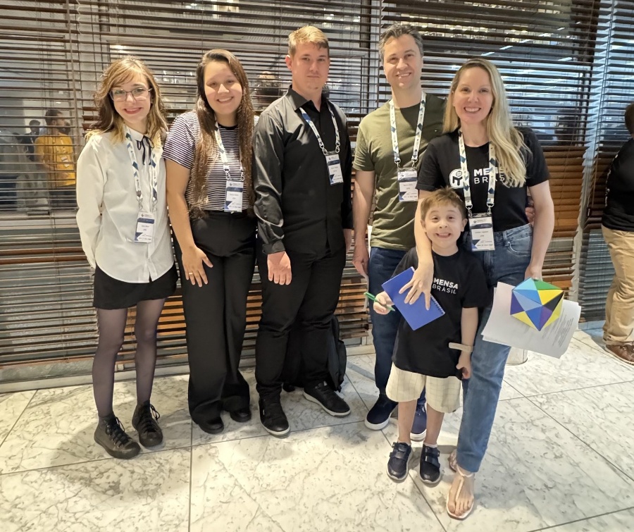 Alunos e professores da UTFPR Toledo participam do Congresso Nacional de Matemática Aplicada e Computacional (CNMAC 2025)