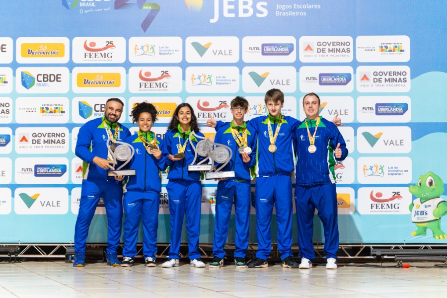 Atletas e técnico de Toledo conquistam medalhas e se destacam no Badminton dos Jogos Escolares Brasileiros