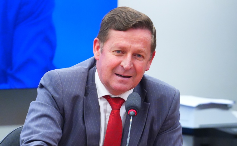 Grupo do Leite: com a queda do preço e avanço de importados, Welter cobra reativação do grupo interministerial sobre o tema