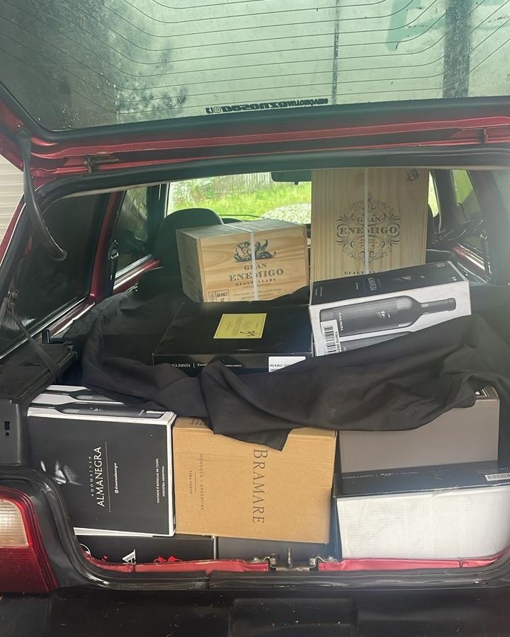 Ação conjunta entre BPFron e Polícia Federal apreende carga de contrabando e identifica depósito no Sudoeste do Paraná