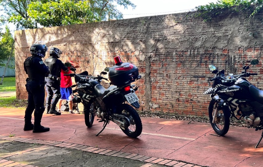 Guarda Municipal de Toledo realiza blitz no Jardim Europa e apreende sete veículos e uma bicicleta motorizada
