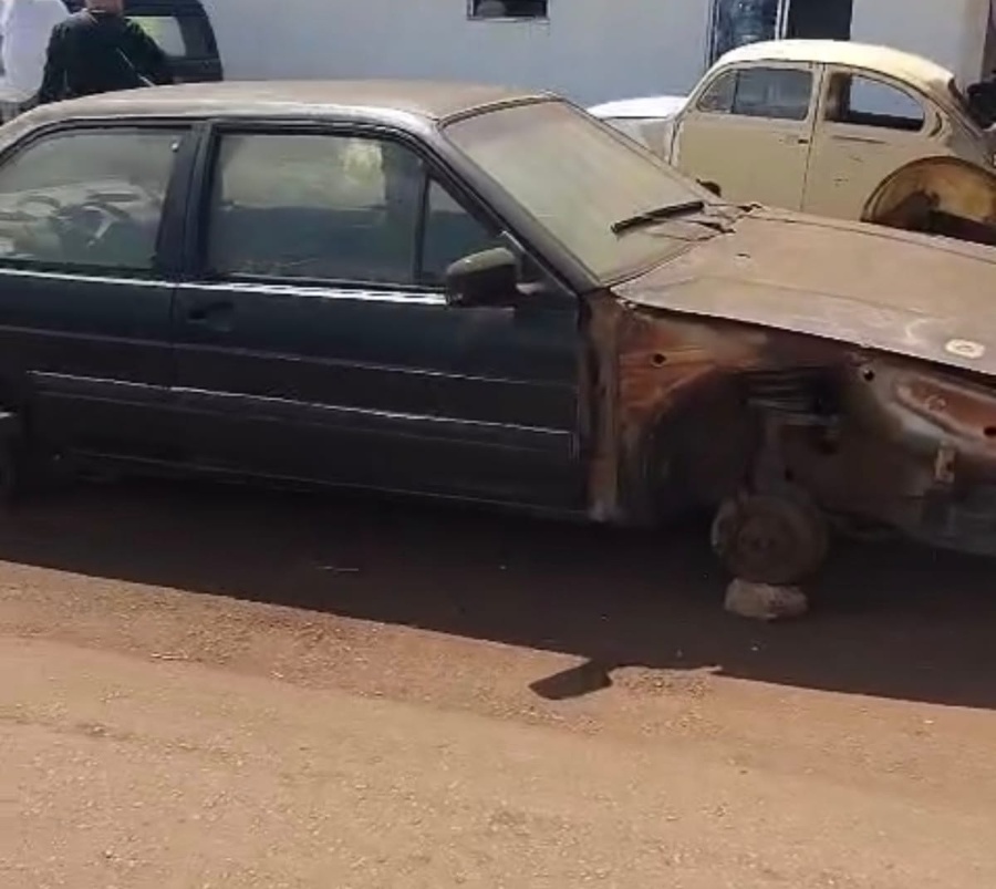 Fiscalização orienta oficinas e chapeações sobre estacionamento irregular em vias públicas de Toledo