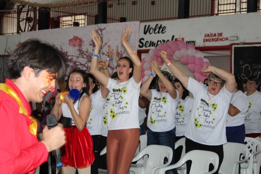 Circo da Magia gera alegria e encantamento no 13º Encontro das Trabalhadoras Rurais de Toledo