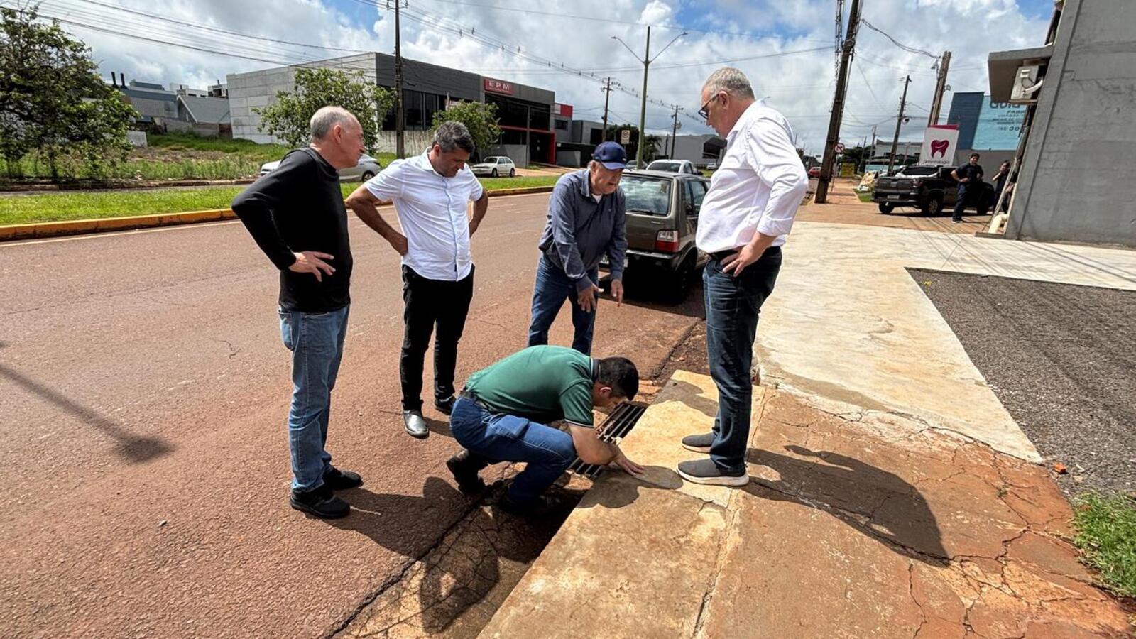 Prefeitura realiza ação emergencial na região do Jardim Coopagro
