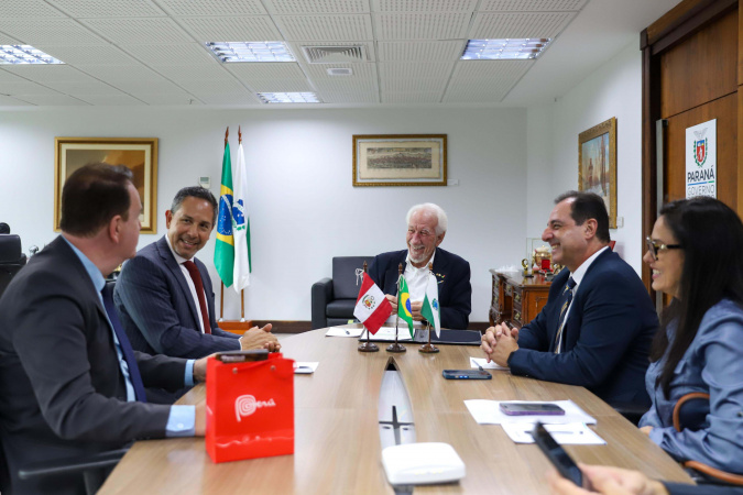 Paraná e Peru discutem parceria para fortalecer promoção do turismo