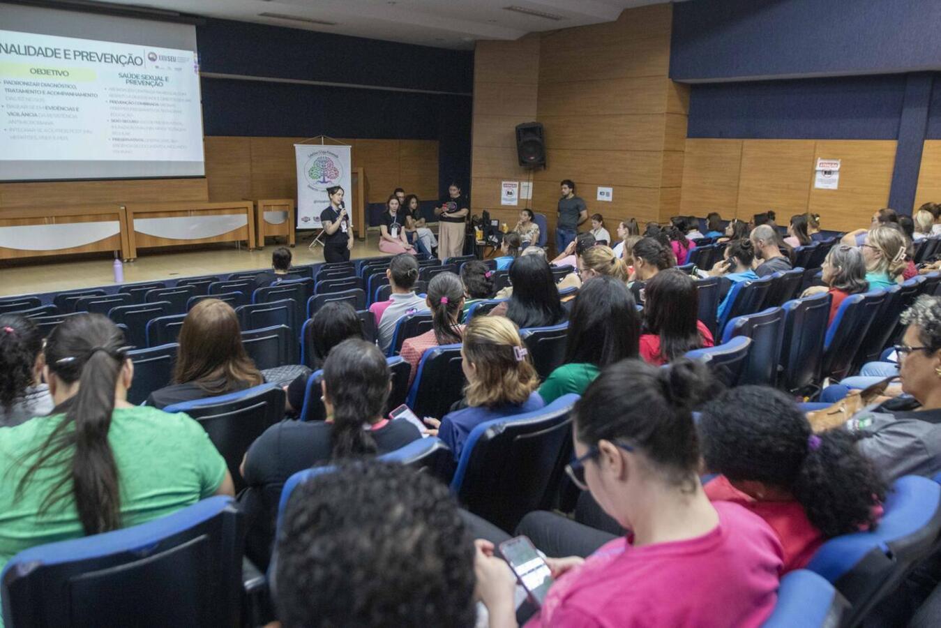 Saúde realiza capacitação sobre IST com agentes comunitários de saúde