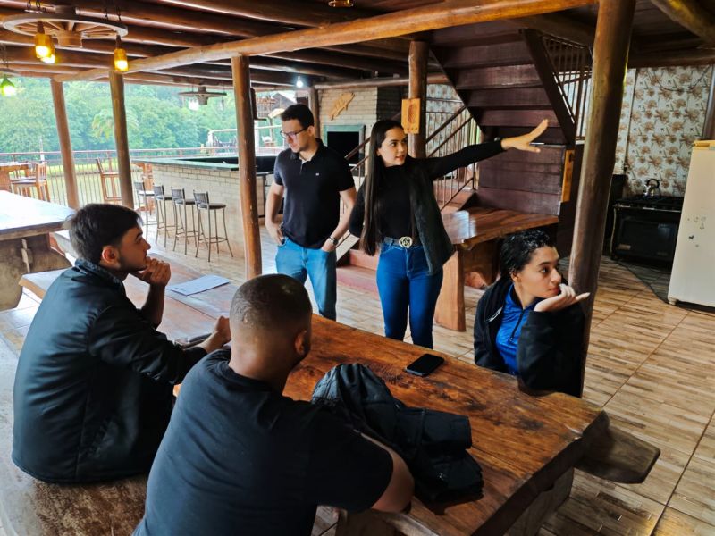 Alunos de Agronegócio da FAG propõem estratégias para fomentar o turismo rural em Toledo