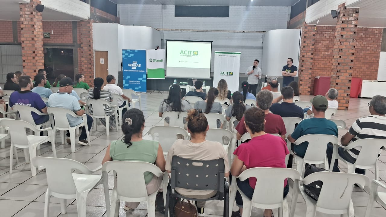 ???ACIT nos Bairros??? capacita associados da Grande Pioneiro