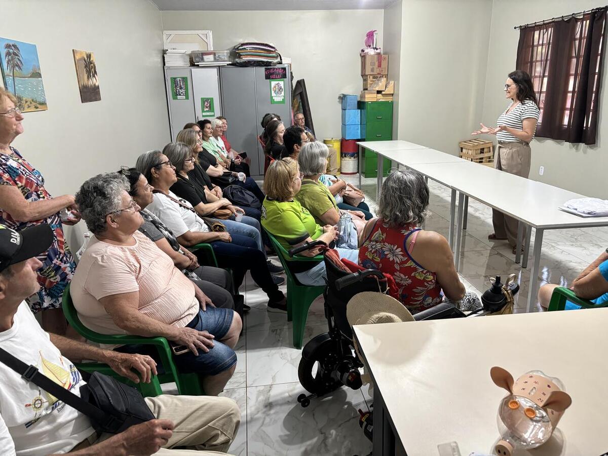 Certis do Coopagro e da Pioneiro recebem ação comunitária da Unioeste