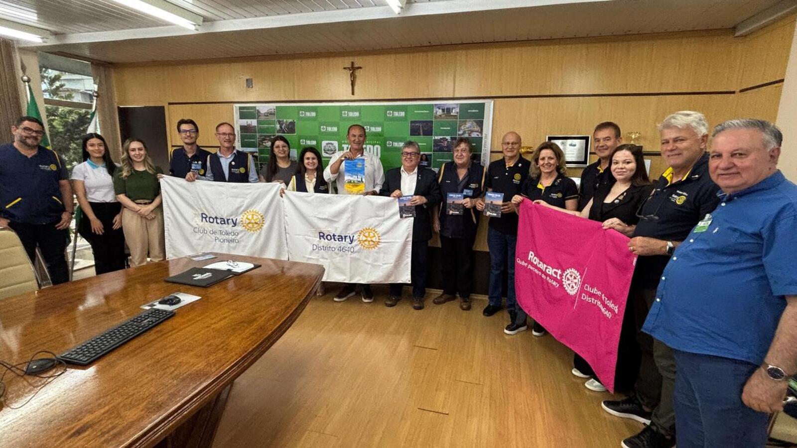 Governador Distrital do Rotary visita Prefeitura de Toledo e reforça parcerias com o município