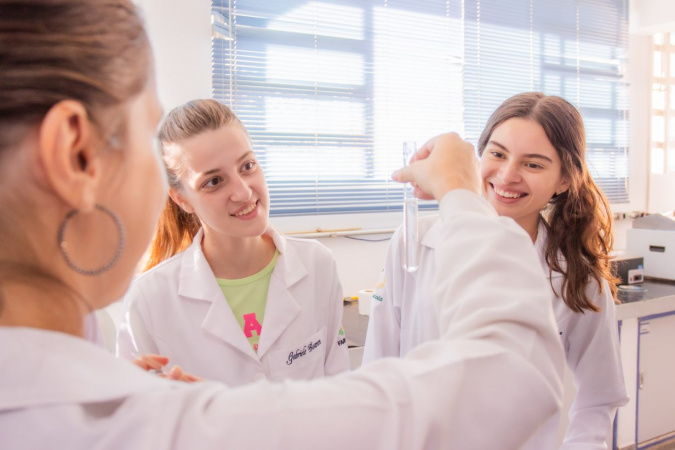 Paraná amplia lista de bolsas que podem usar recursos do fundo de fomento científico