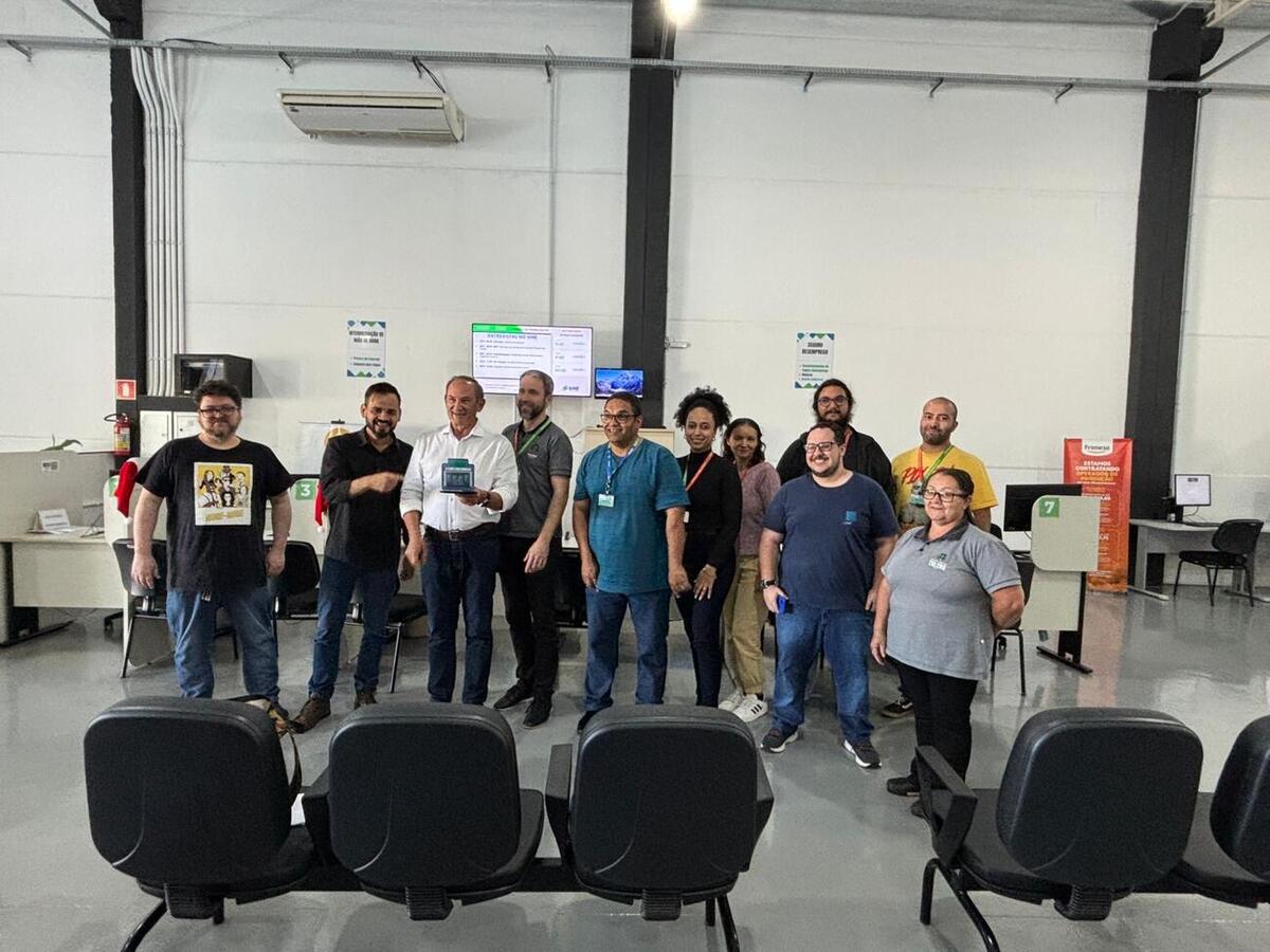 Agência do Trabalhador celebra prêmio estadual em meio a mutirão de estágios