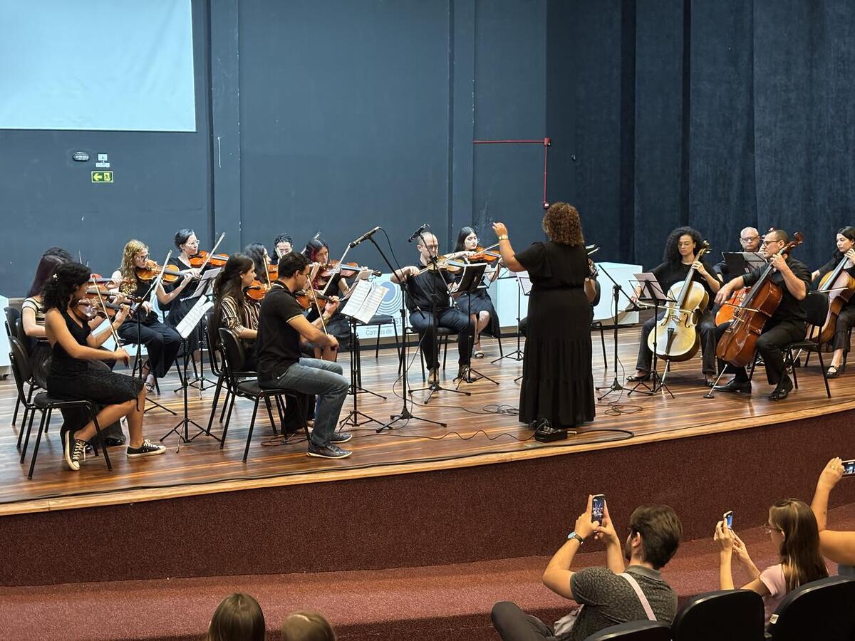 Alunos de música da Casa da Cultura mostram talento em recital