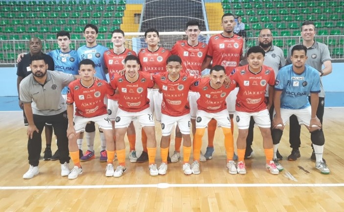 Esporte Futuro goleia Faxinal e garante vaga nas quartas de final do Paranaense Sub-20