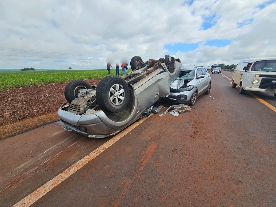 Dupla que capotou caminhonete com mais de uma tonelada de maconha na PR-239 já havia sido presa por tráfico em abril