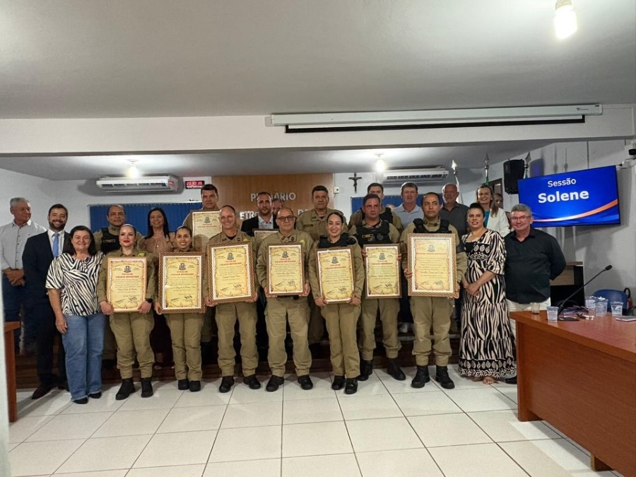 Câmara de Nova Aurora homenageia policiais militares com Título de Cidadão Honorário