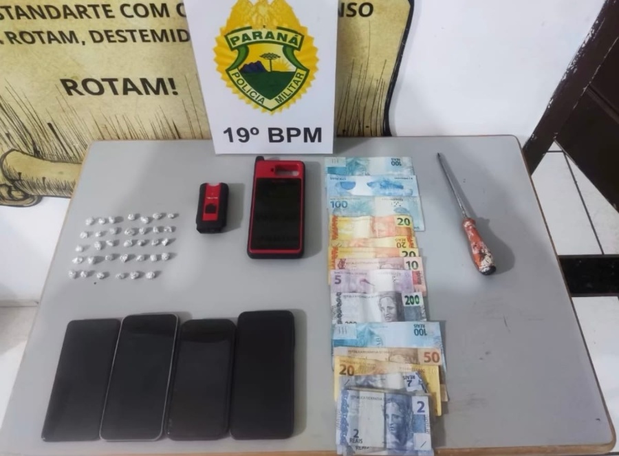 Três adolescentes e jovem de 18 anos são detidos com drogas e aparelhos para furtos de carros em Toledo