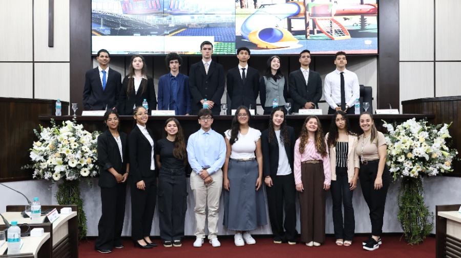 Parlamento Jovem 2025 encerra as atividades com a aprovação de quatro projetos