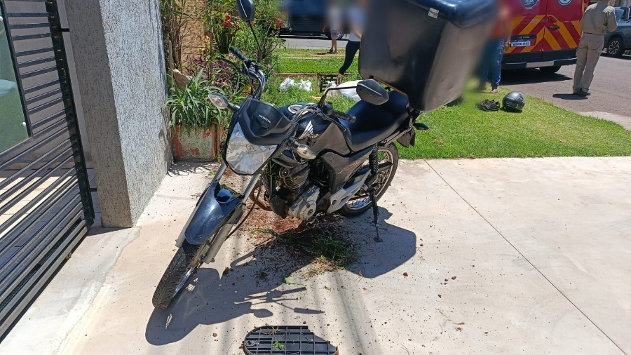 Tentativa de conversão termina em colisão e deixa motociclista ferido em Toledo