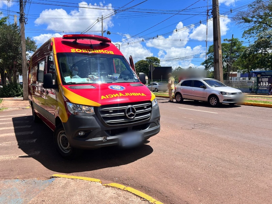 Mulher de 45 anos fica ferida após atropelamento na Avenida Ministro Cirne Lima, em Toledo