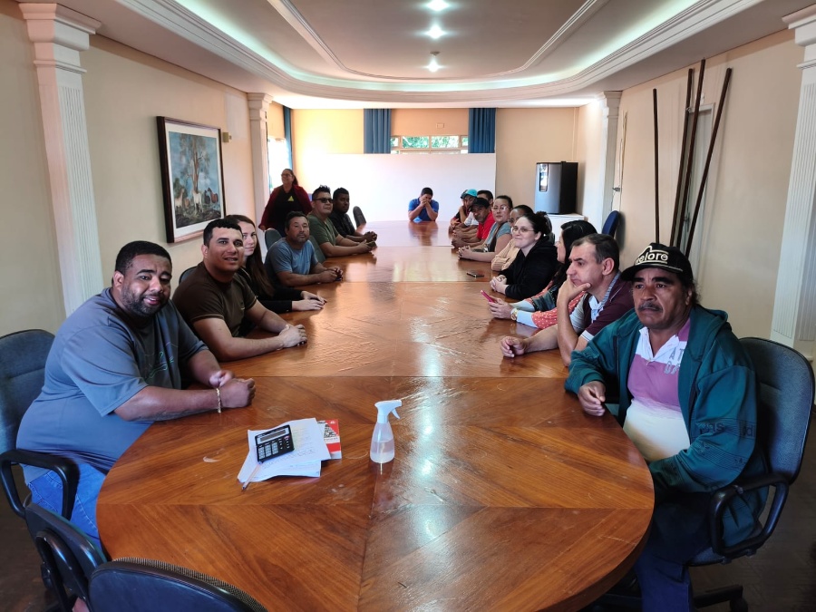 Em Toledo, trabalhadores reivindicam direitos após empresa entrar em recuperação judicial