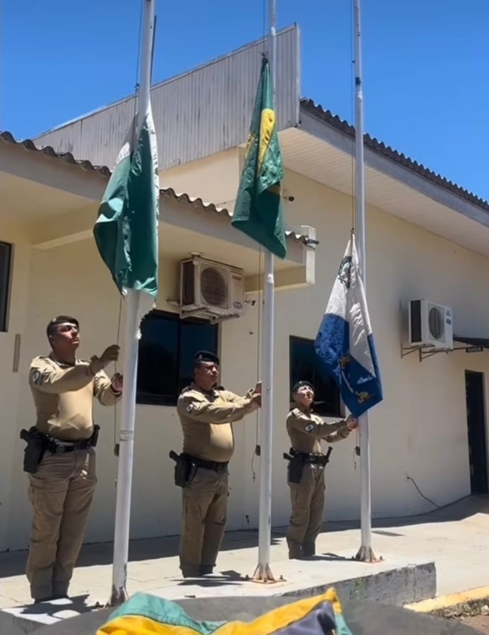 19º BPM de Toledo realiza solenidade em homenagem ao Dia da Bandeira Nacional