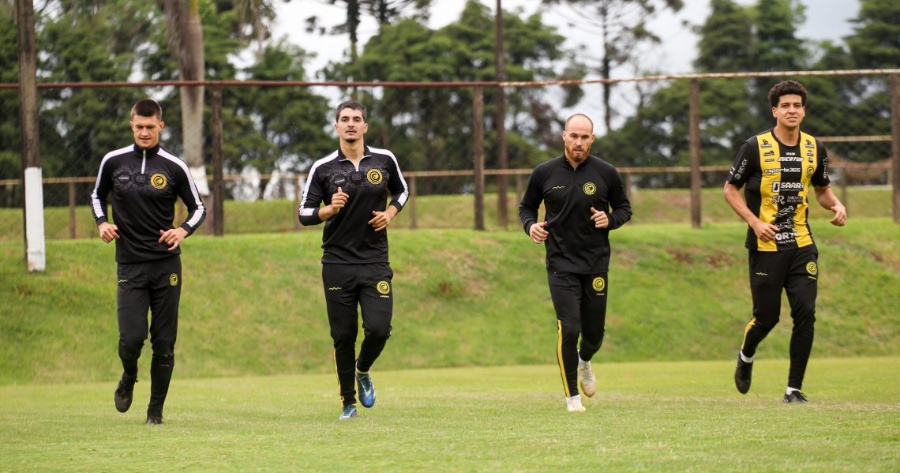 Futebol Clube Cascavel se apresenta para a pré-temporada 2026