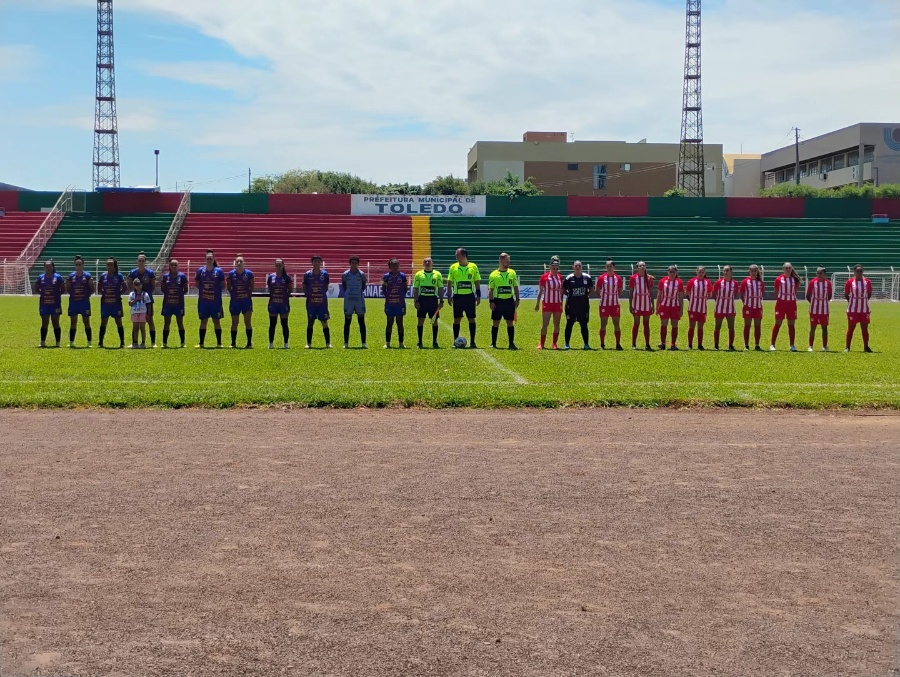 Toledo Esporte Clube vence com gol nos acréscimos e garante vaga na final do Paranaense Feminino de 2025