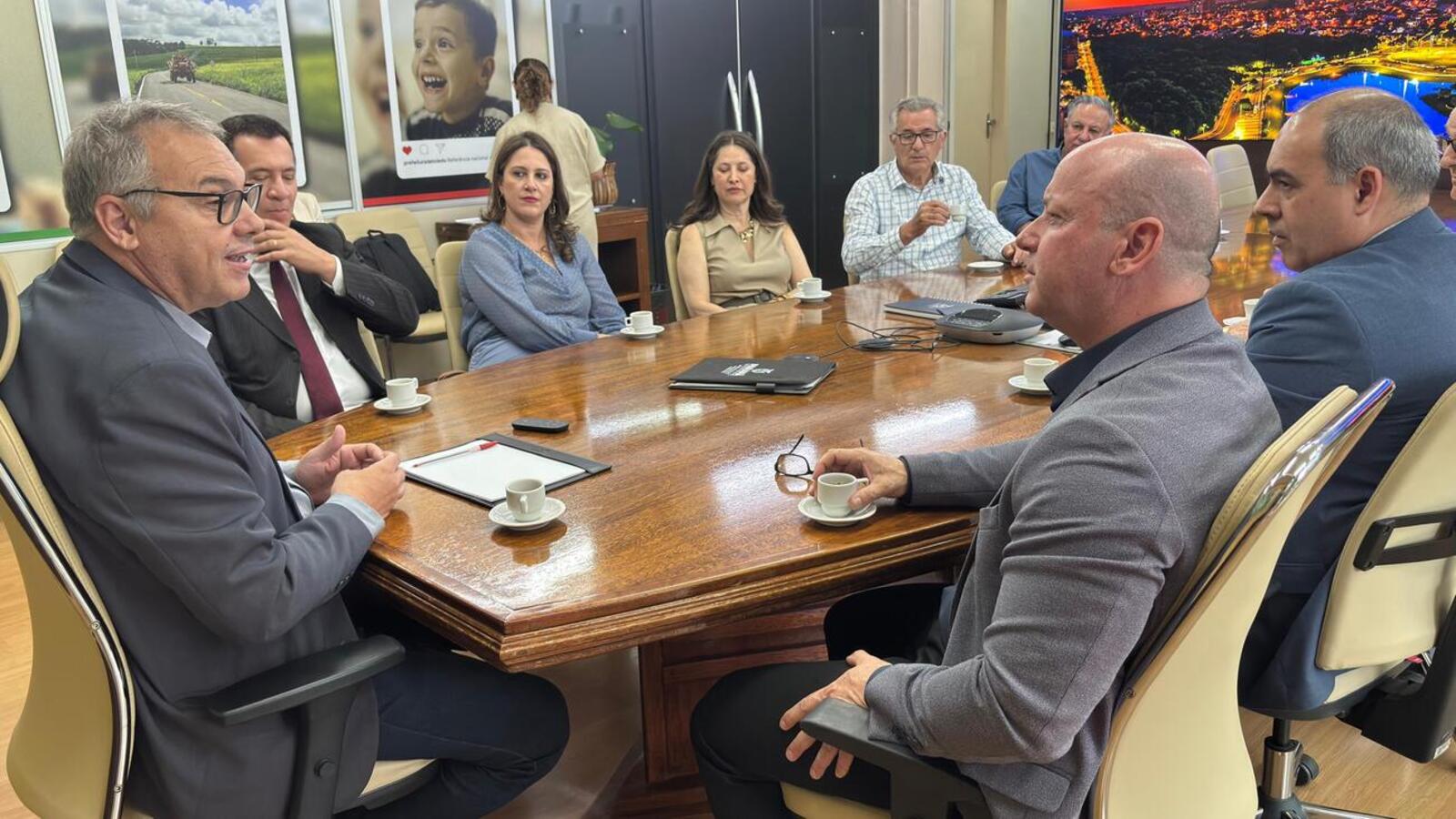 Procurador-Geral de Justiça do MPPR visita Prefeitura de Toledo
