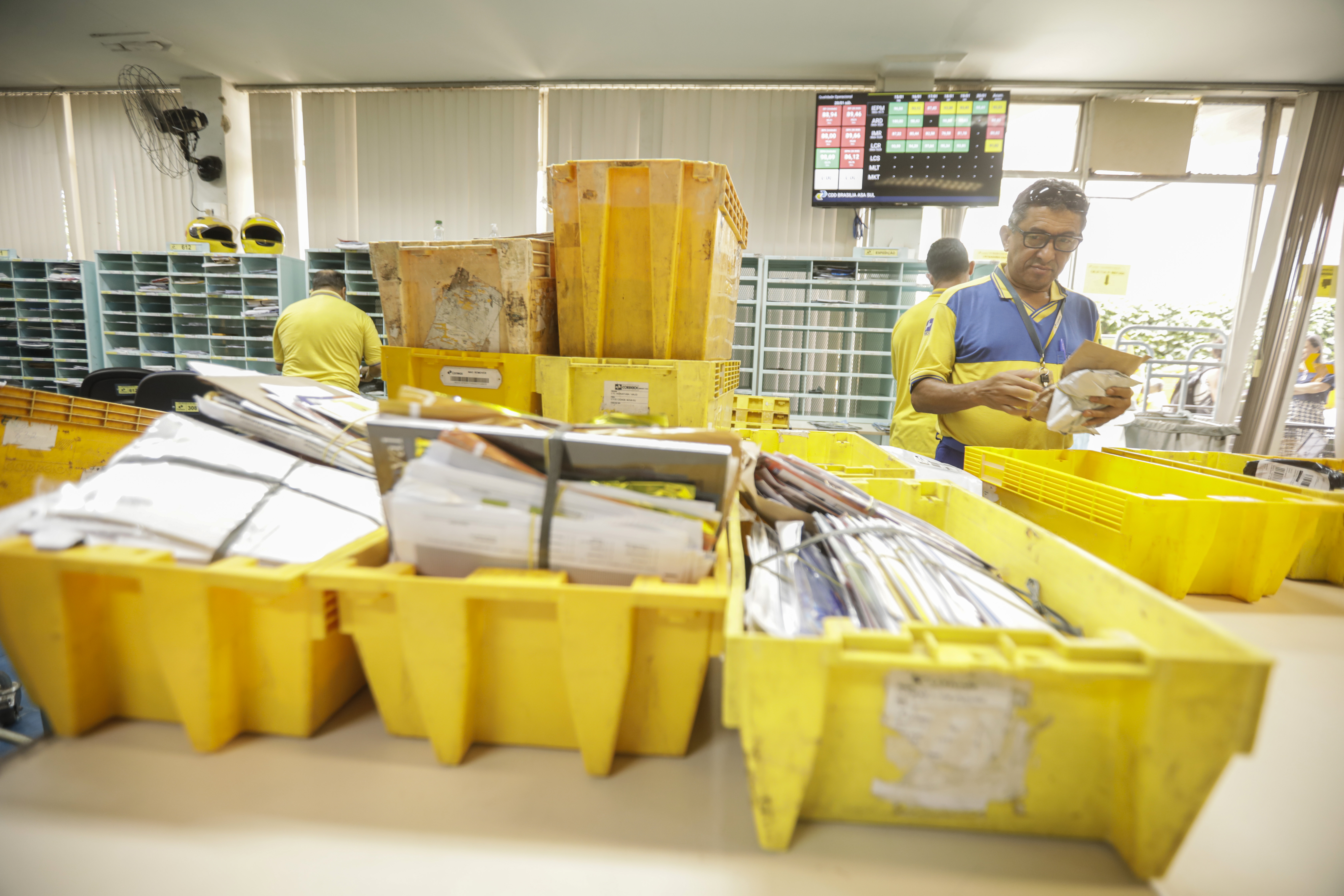 Tesouro reprova empréstimo de R$ 20 bilhões aos Correios