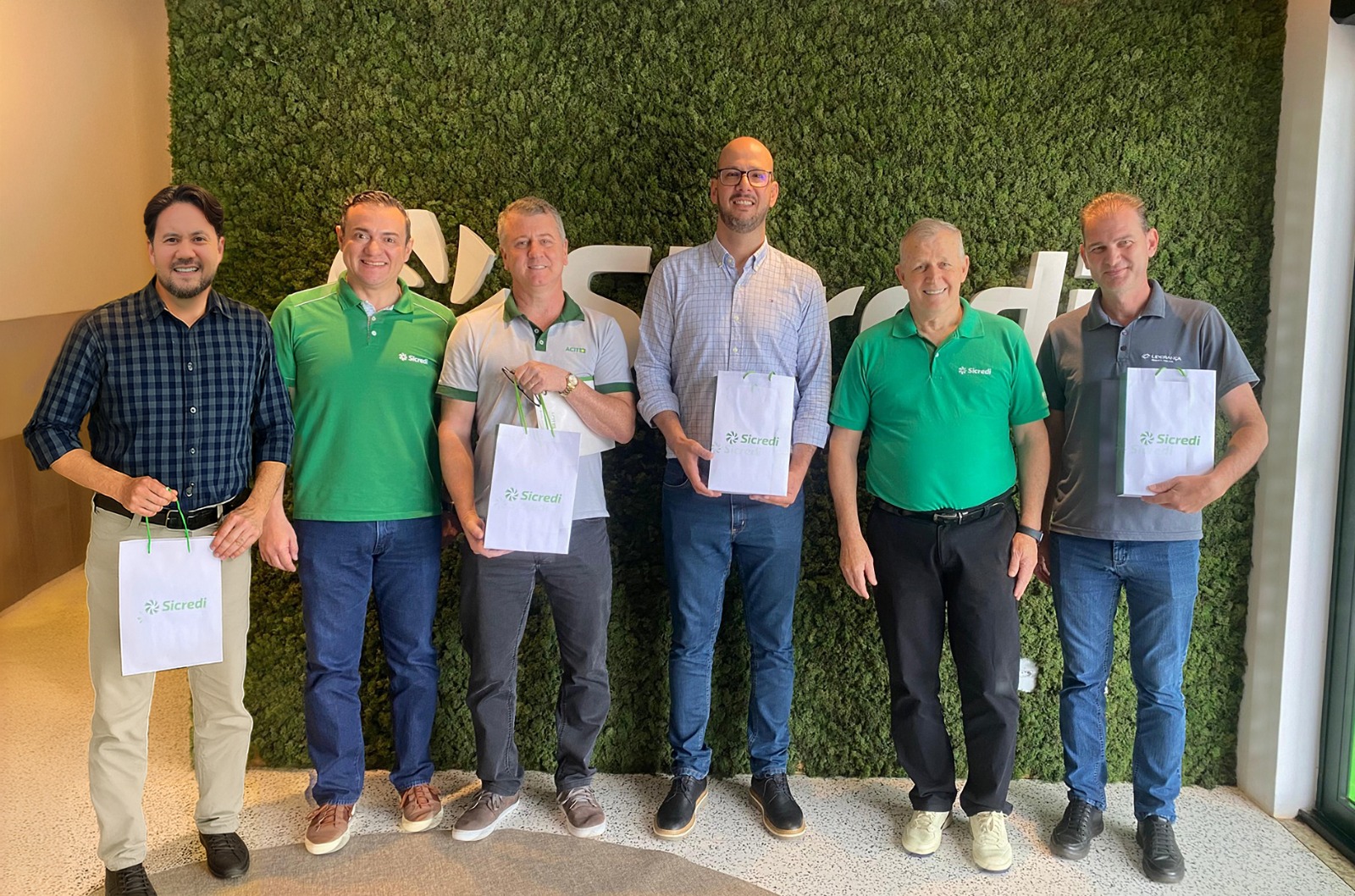 ACIT e Sicredi Progresso PR/SP fortalecem parceria para 2026