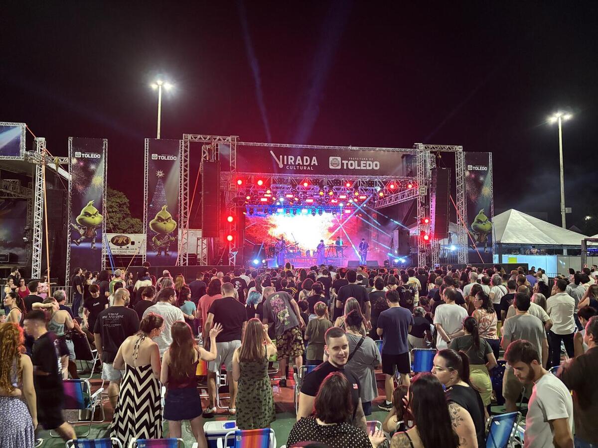 Cerca de 10 mil pessoas agitam o Parque Diva Paim Barth durante a Virada Cultural